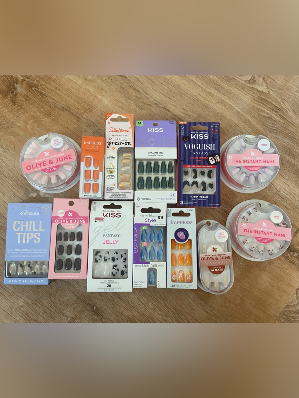 NWT Bundle of 13 Assorted Press-On Nails!!!